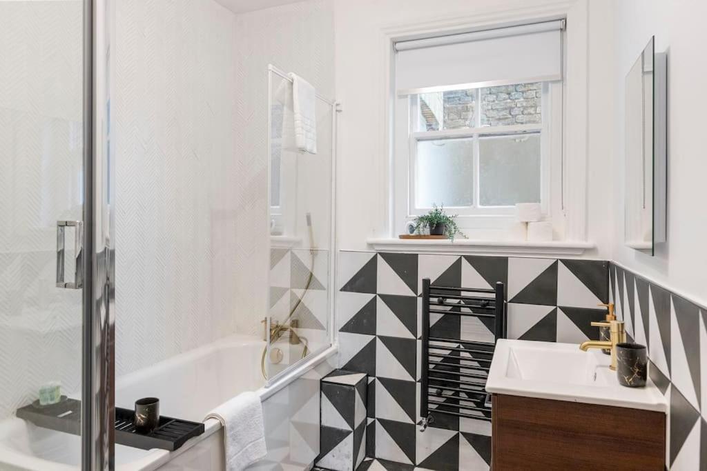 Trendy Mare Street 3 Bed Next Hackney